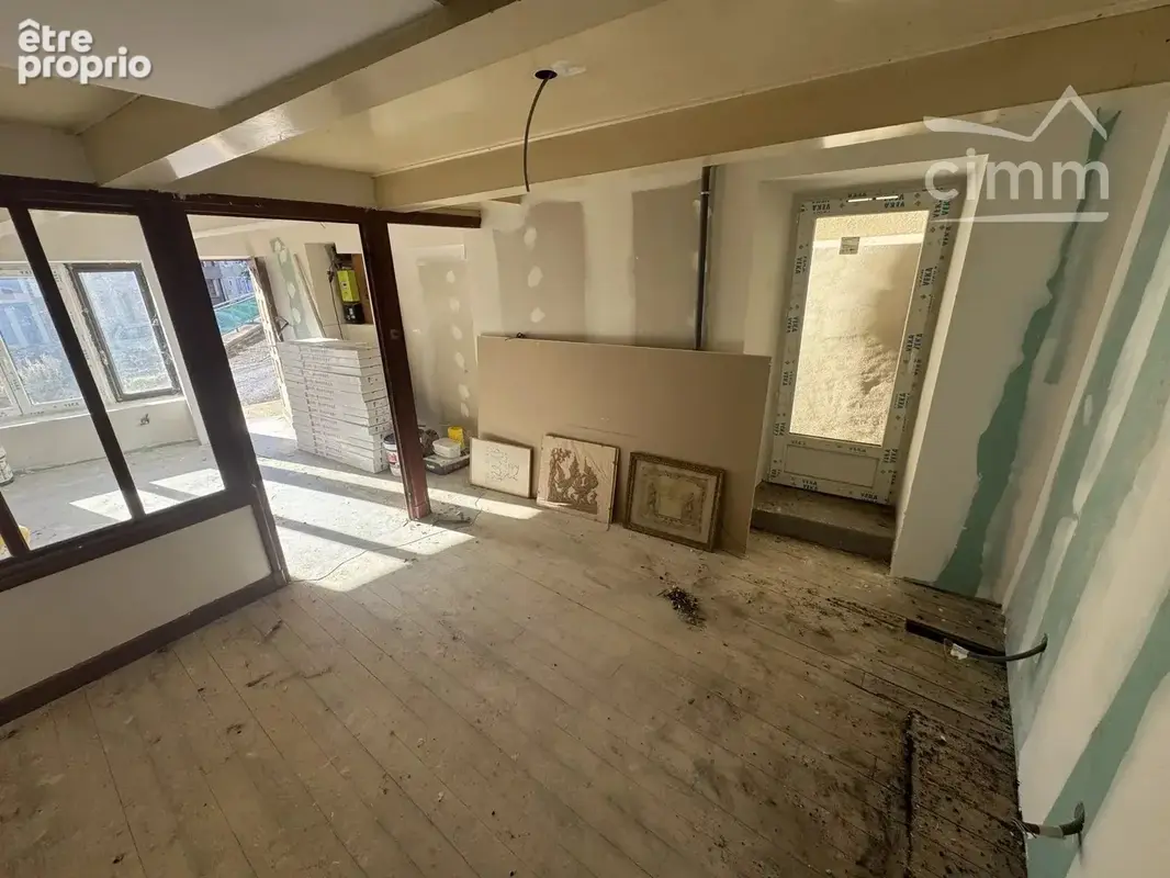 Maison de ville à terminer d’aménager - photo 2