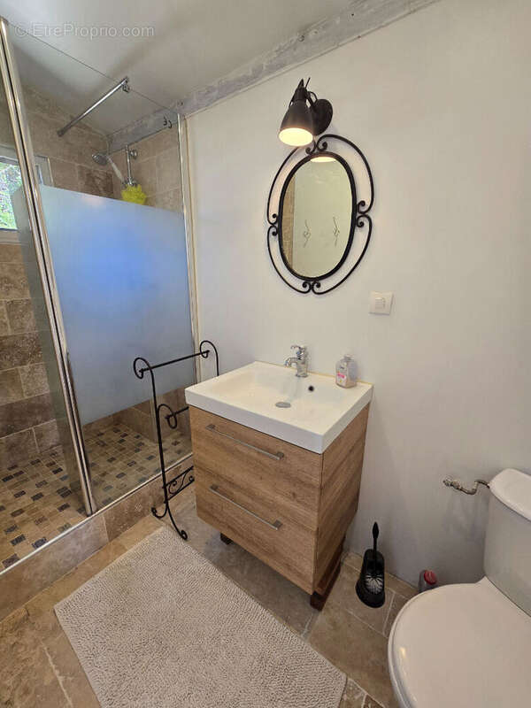 LA BOUILLADISSE - Villa T5/6 de 145m² s/ 1297m² de jardin - photo 14