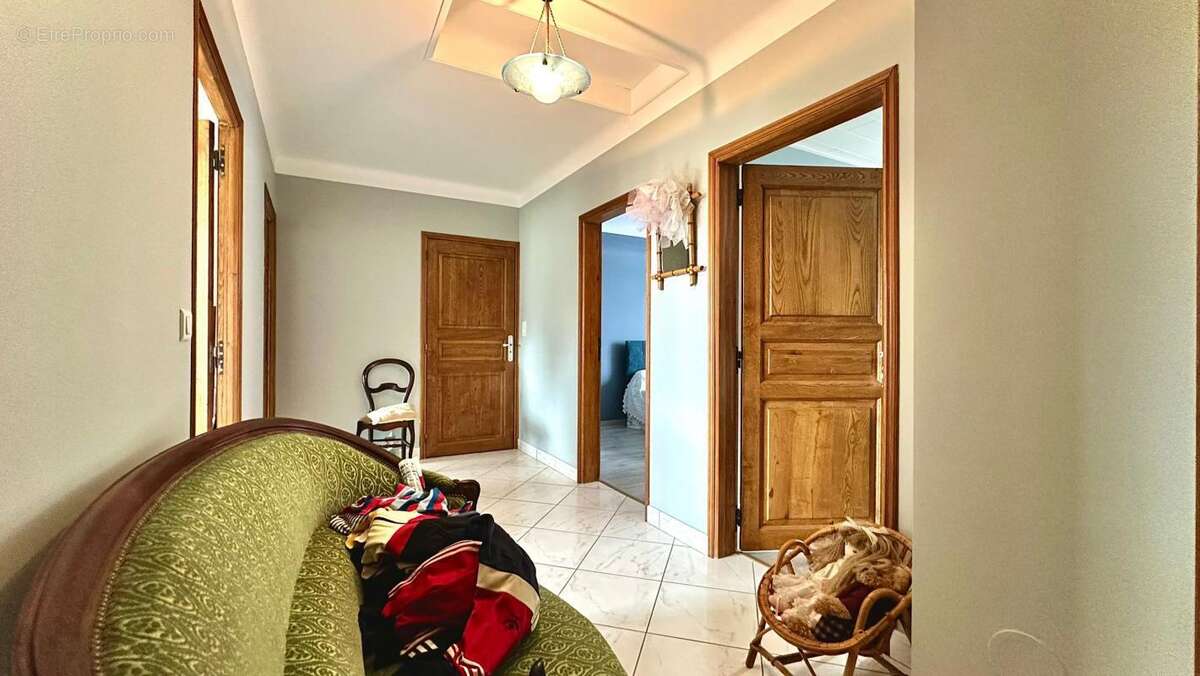 Maison à LUC-LA-PRIMAUBE