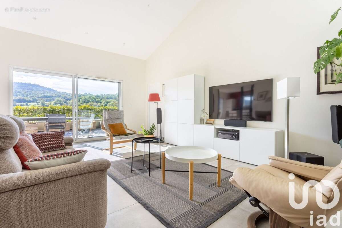 Photo 3 - Maison à ROMAGNAT