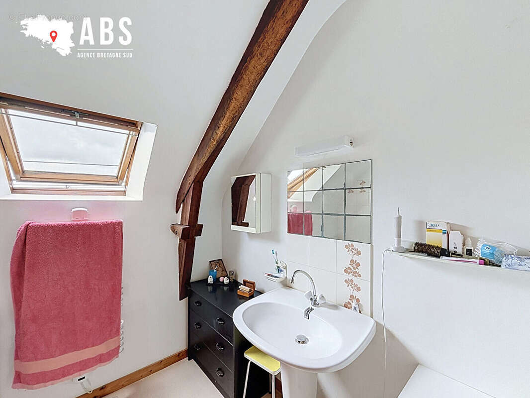 Maison 107 m² à Nivillac  - photo 11