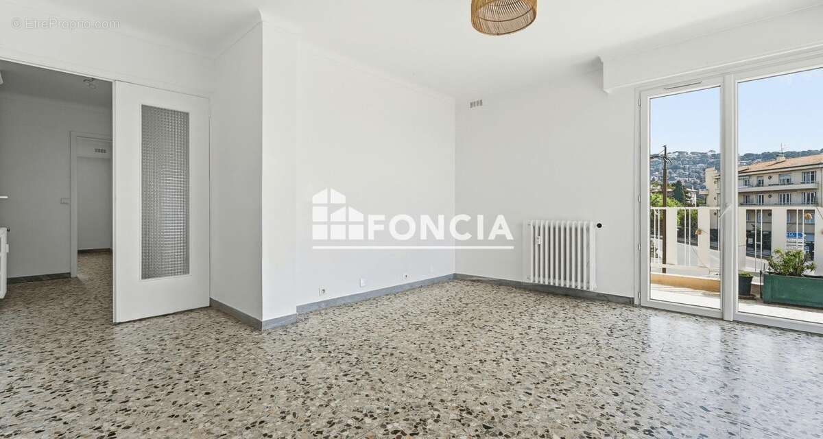 Appartement à LE CANNET