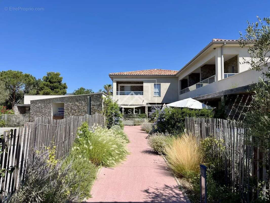 Appartement à LECCI