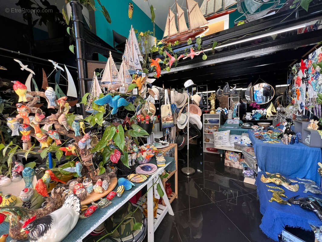 Commerce à MARSEILLE-2E