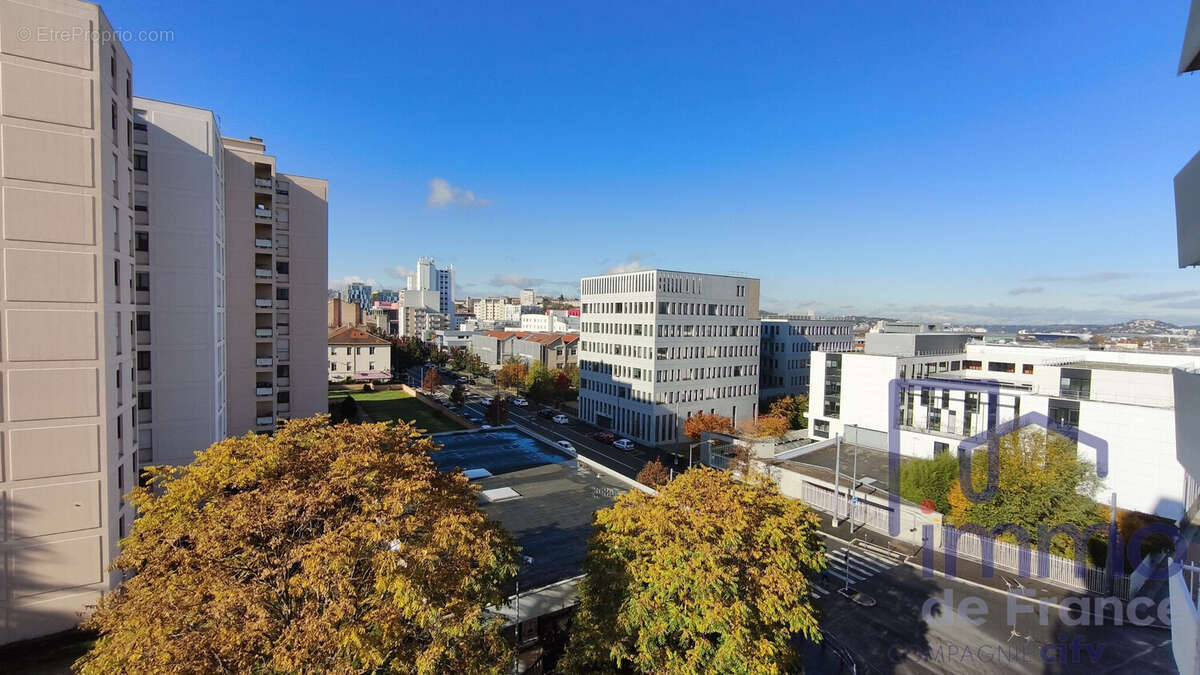 Appartement à SAINT-ETIENNE