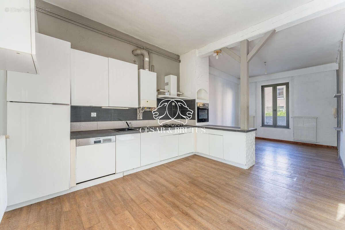 Appartement 107 m² à Villeurbanne  - photo 8
