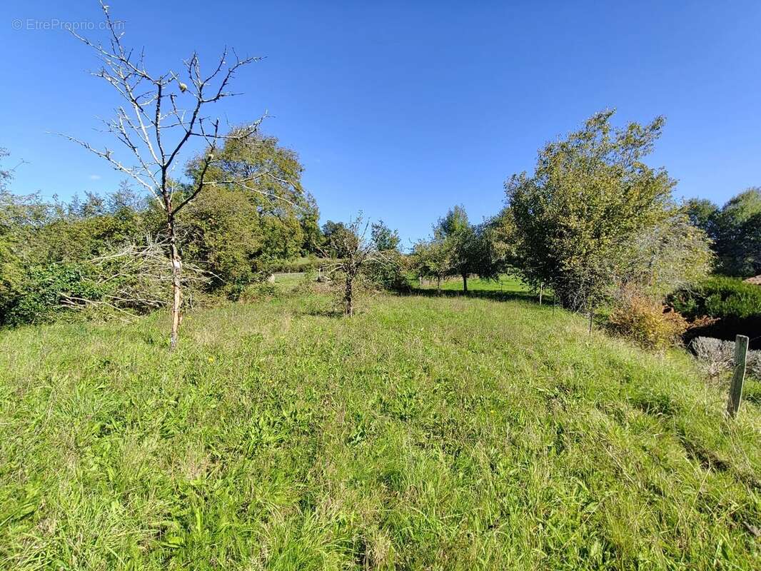 Maison à BUSSEROLLES