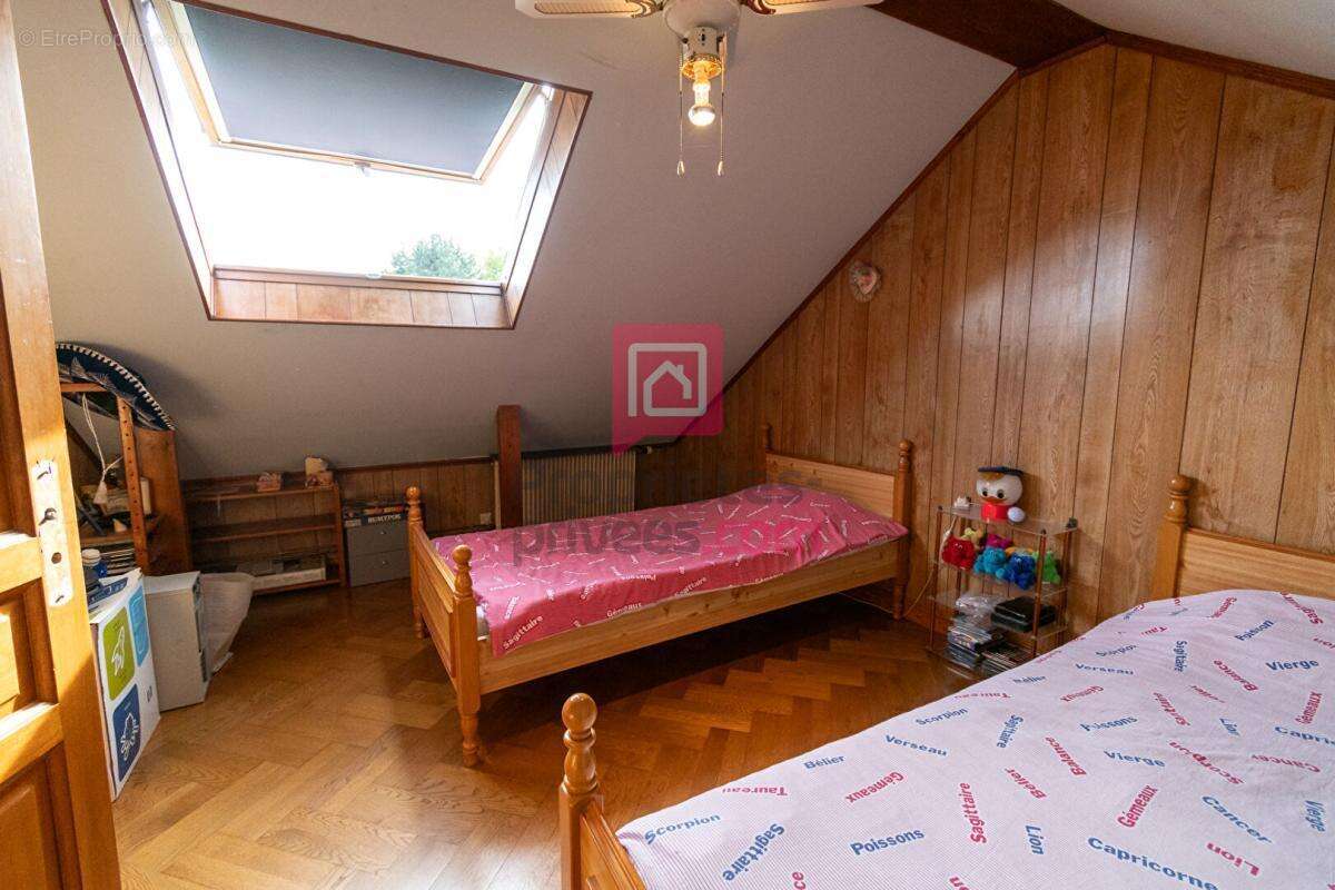 Vend cette maison familiale 4 chambres  88 m² et un jardin de 792 m² Quartier recherché de Saint-Pathus - photo 11