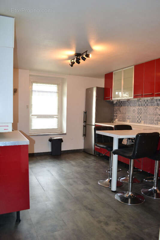 Appartement à LUDRES