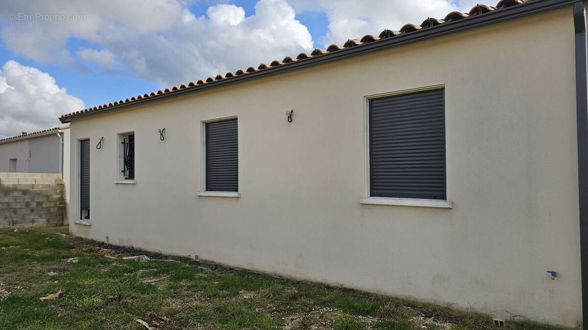 Maison à SAINT-GILLES