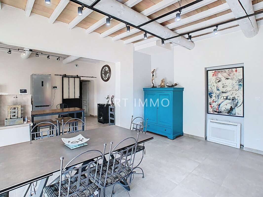 Maison à CABRIERES-D&#039;AVIGNON