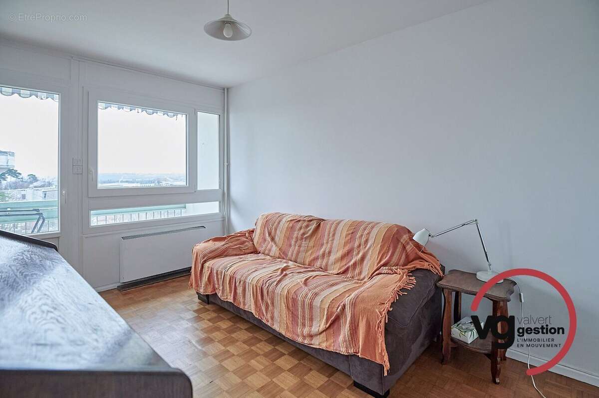 Appartement à OULLINS