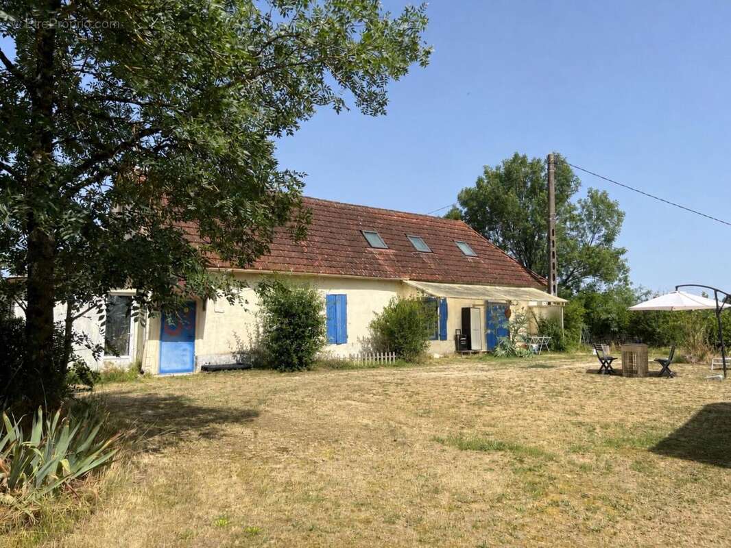 Photo 2 - Maison à BEAUMONT-DU-PERIGORD
