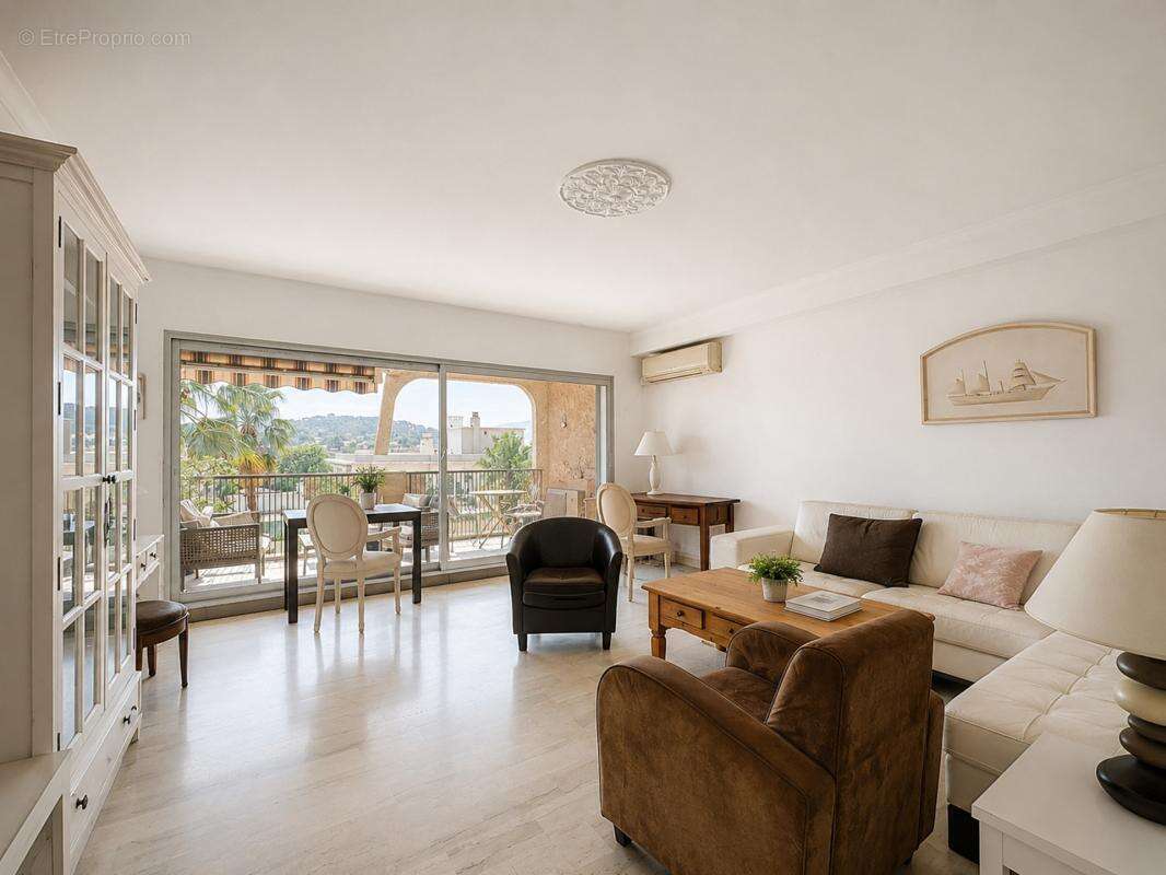 Appartement à CAGNES-SUR-MER