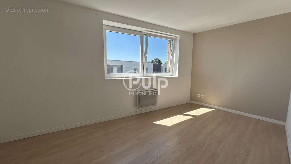 Immeuble de rapport comprenant 1T4 et 1T2 + sur 500m² - photo 4