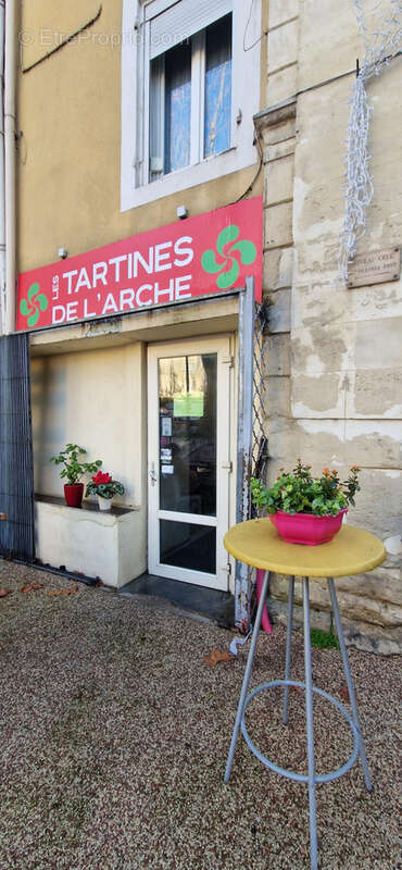Commerce à BOLLENE