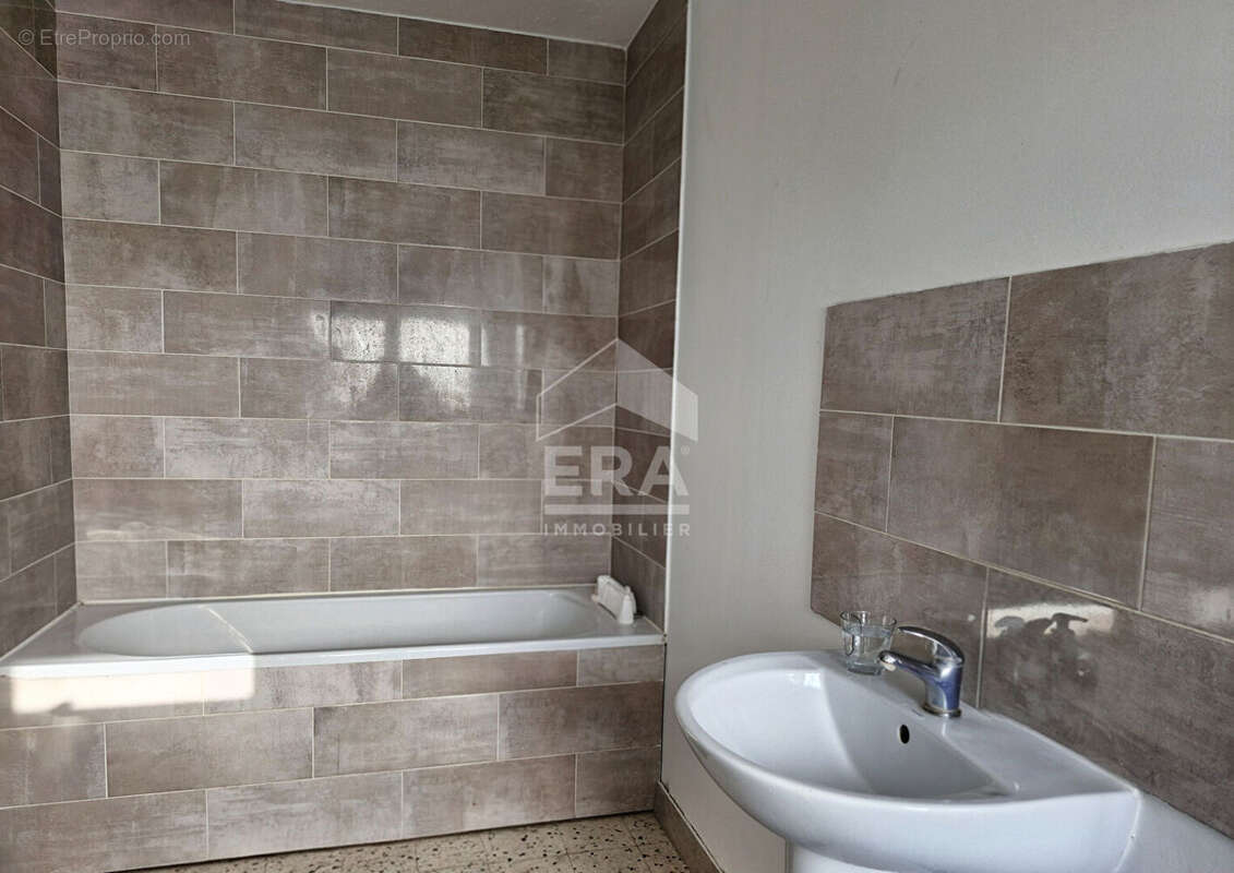 Maison à BRUAY-LA-BUISSIERE