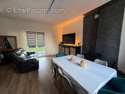 Photo 1 - Maison à LE CHAMBON-FEUGEROLLES