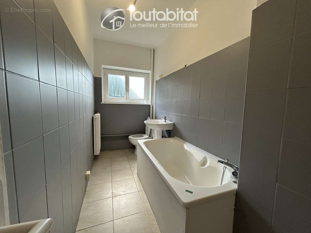 Appartement 46 m² à Charleville-Mezieres  - photo 7