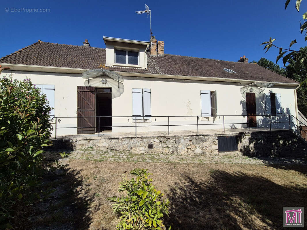 Maison à LA FERTE-MILON