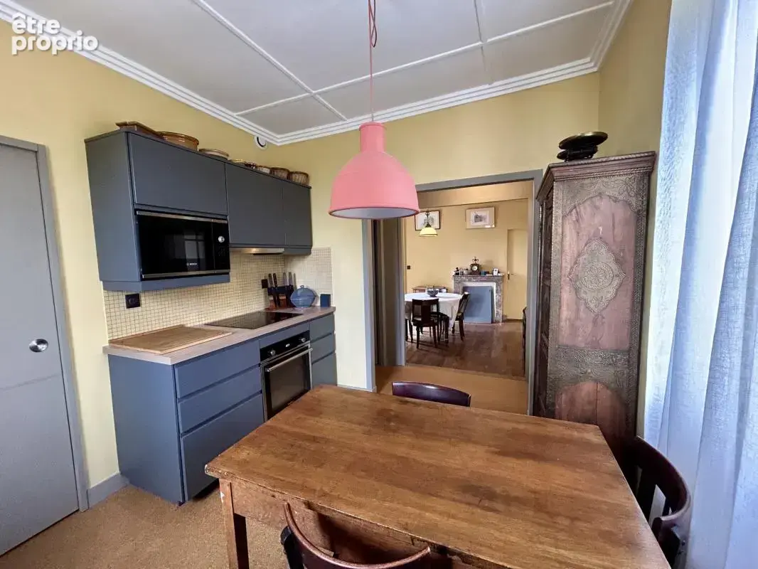 maison bourgeoise - 2 chambres avec garage, jardin et parkin - photo 6