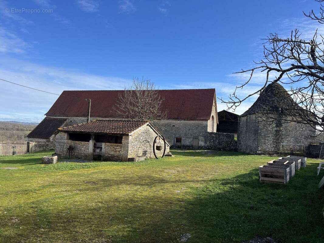 Maison à LIVERNON