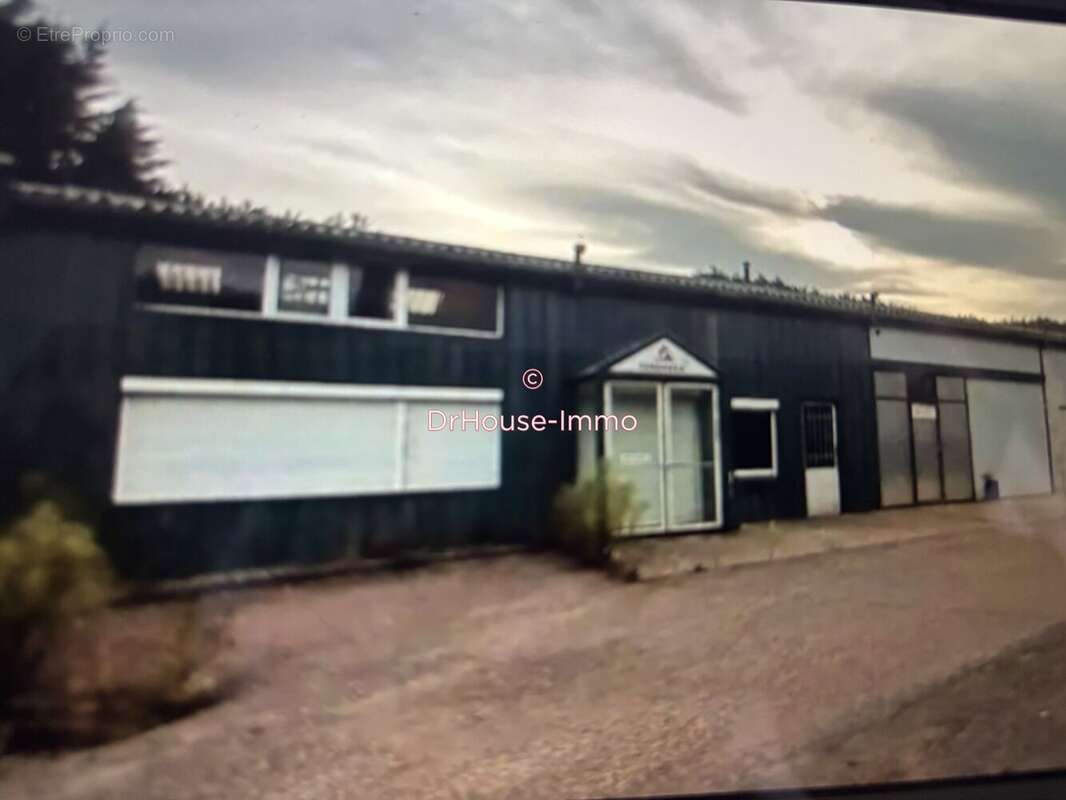 Commerce à SAINT-ROMAIN-DE-COLBOSC