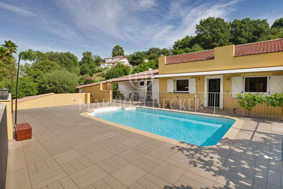 Maison à BIOT