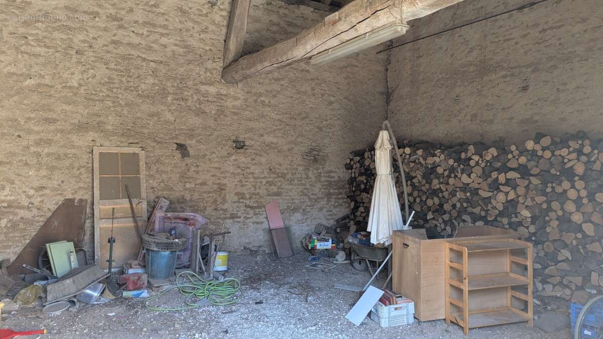 Charmante maison de village à vendre 70m² COUTARNOUX (89) avec dépendances et cour intérieure - photo 17