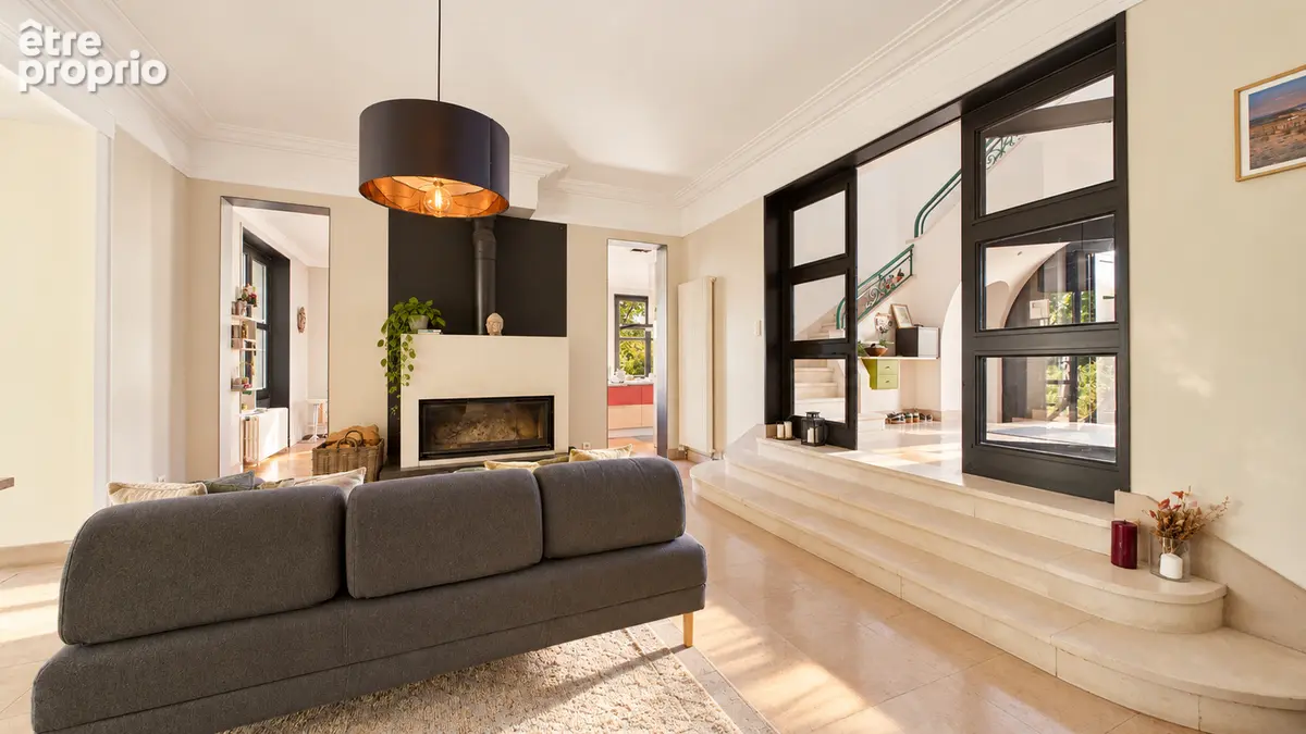 Maison de caractère de 355m² avec piscine  et studio indépendant - photo 5