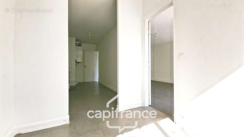 A 10 mn Centre-Ville-Proche bords de Marne- A vendre appartement 4 pièces-2 chambres-traversant- Sans vis à vis - photo 6