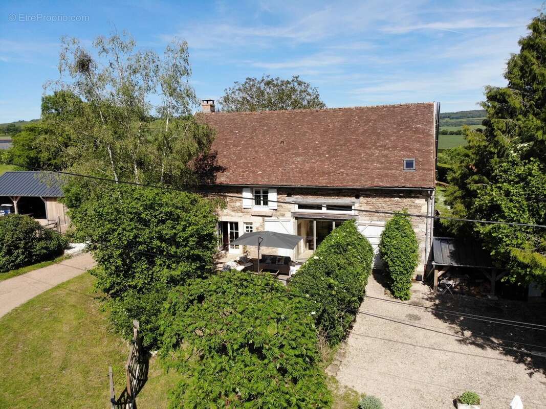 Maison à LA MOTTE-TERNANT