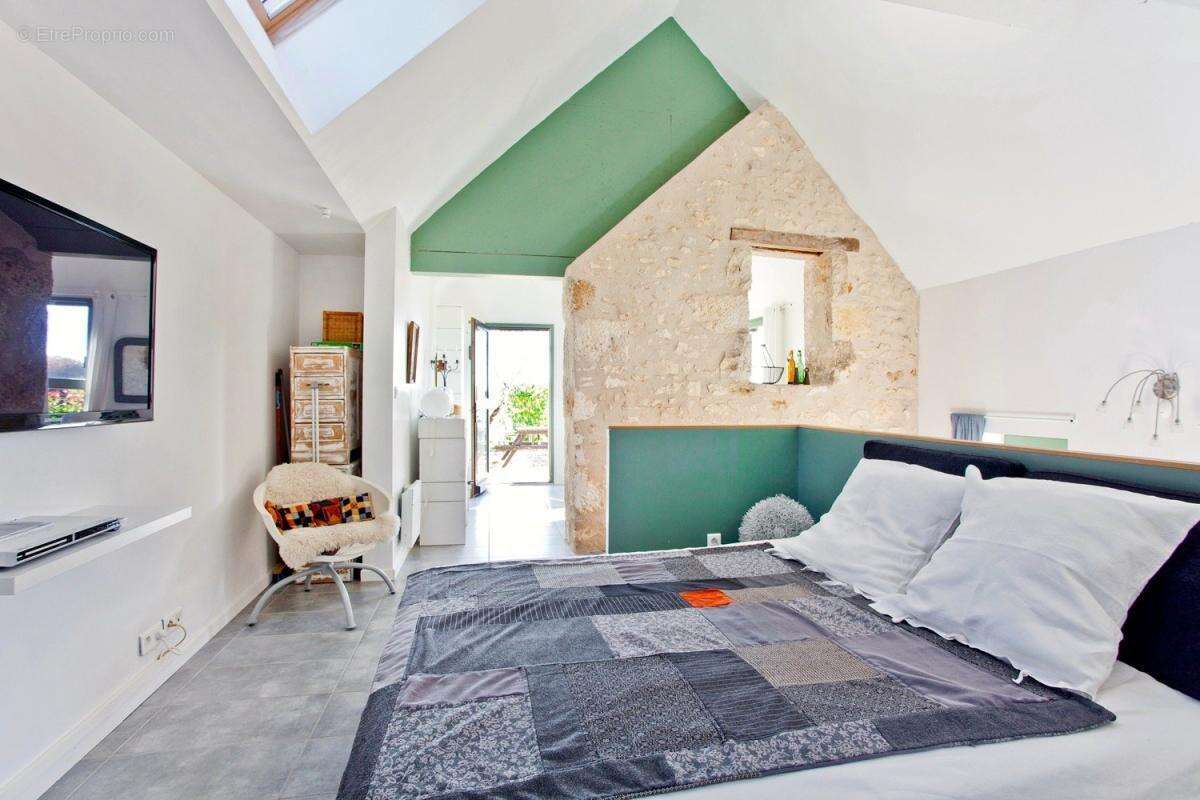 Maison à ANGLES-SUR-L'ANGLIN