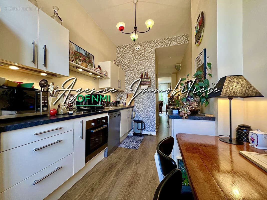 Appartement à SAINT-ETIENNE