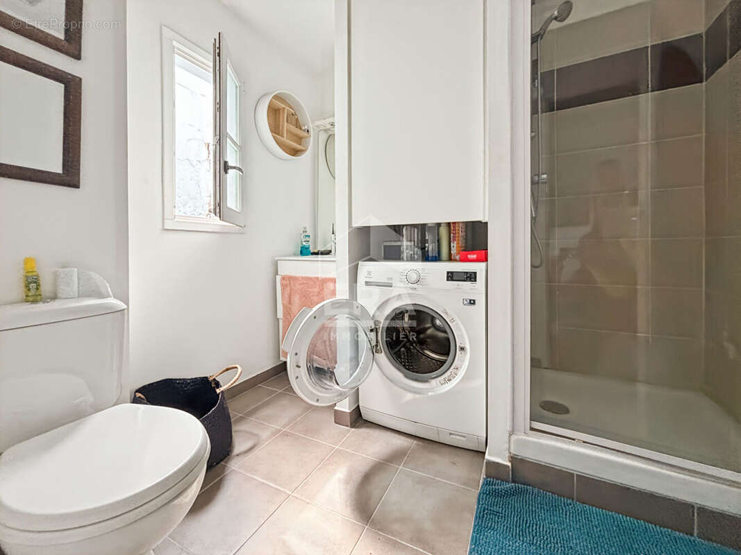 Appartement à MARSEILLE-2E