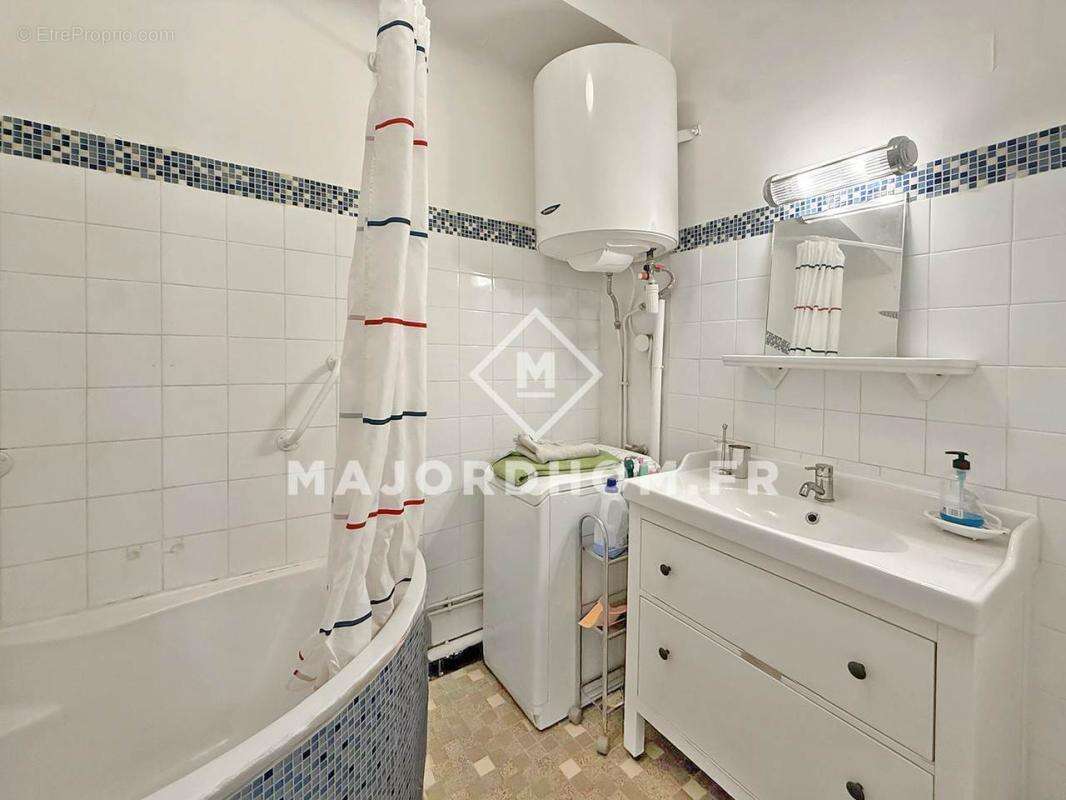 Appartement à MARSEILLE-7E