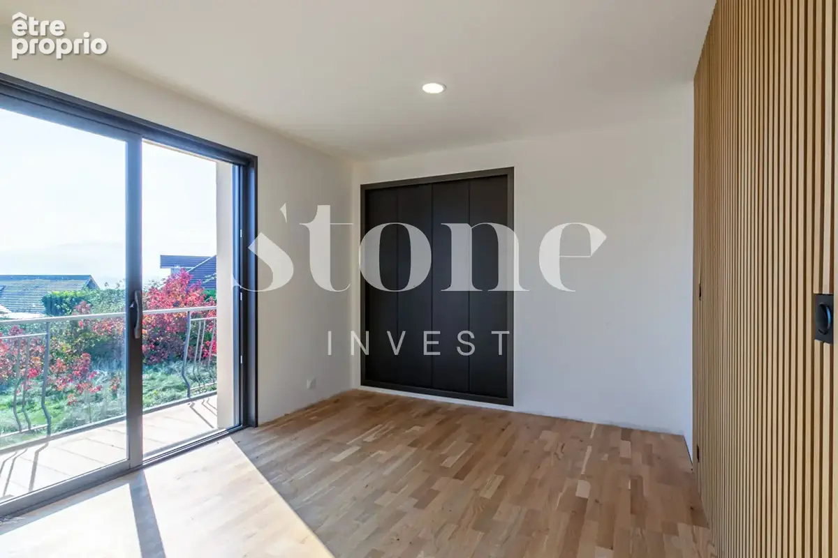T6 duplex de 217 m² rénové avec garage et jardin privatif de 400 m² . - photo 6