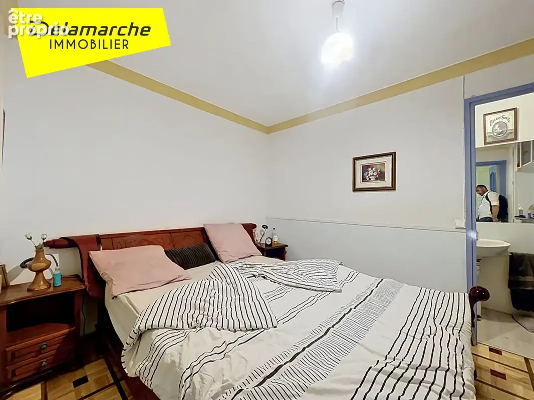 A vendre saint hilaire du harcouet maison familiale  belles surfaces  et appartement individuel a potentiel locatif - photo 16
