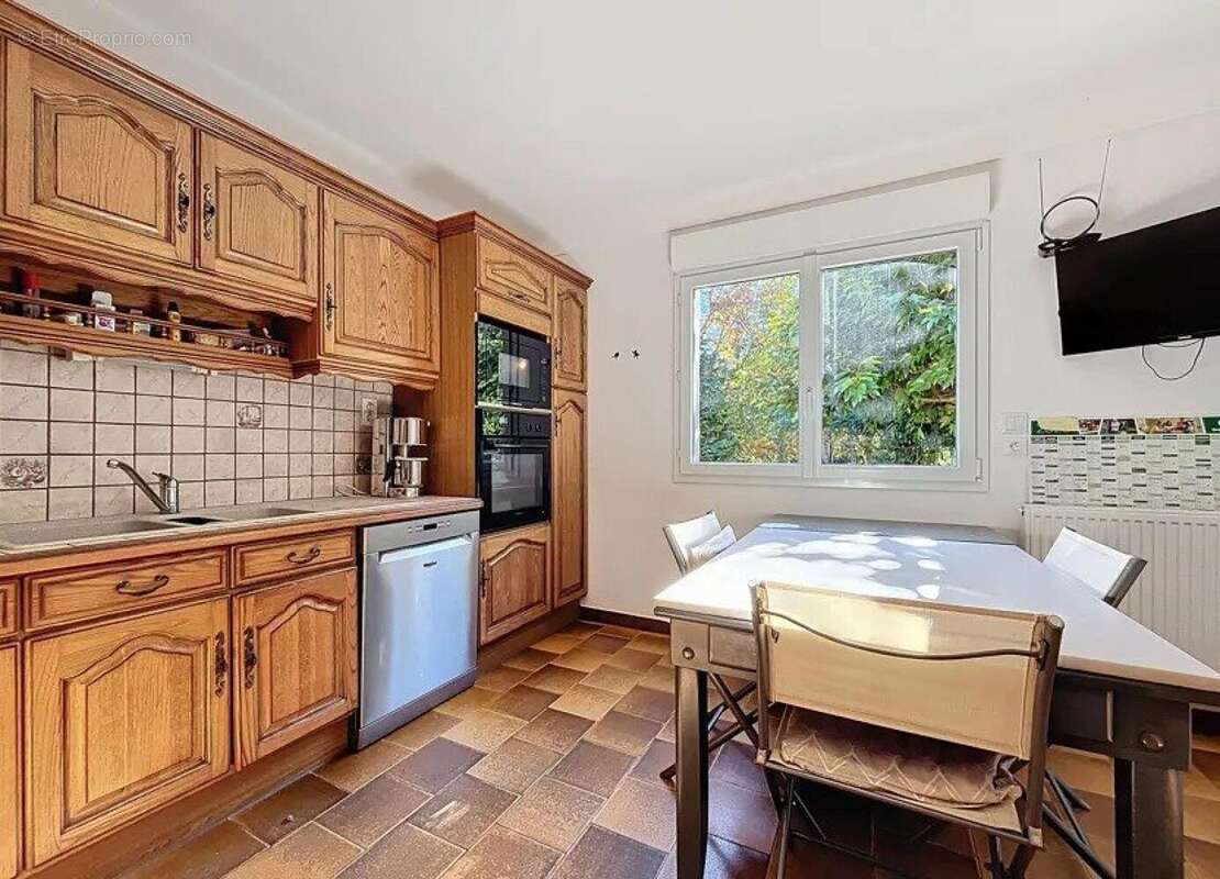 Maison 223 m² à Cantaous  - photo 9