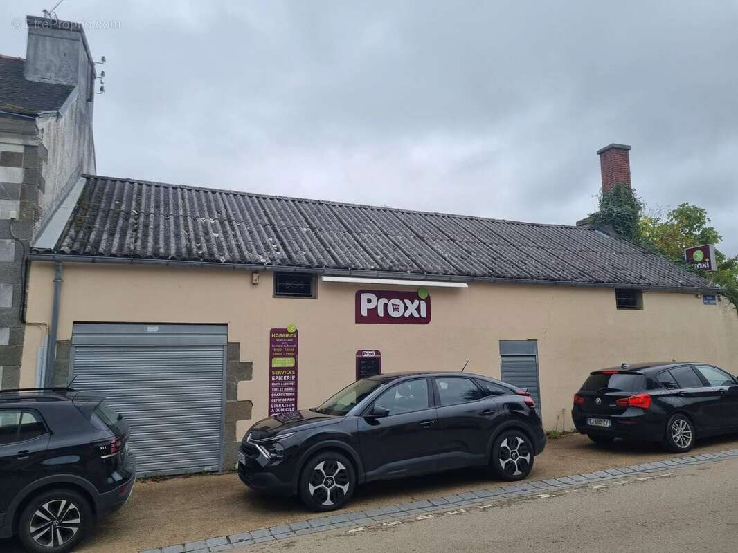 Commerce à HOPITAL-CAMFROUT