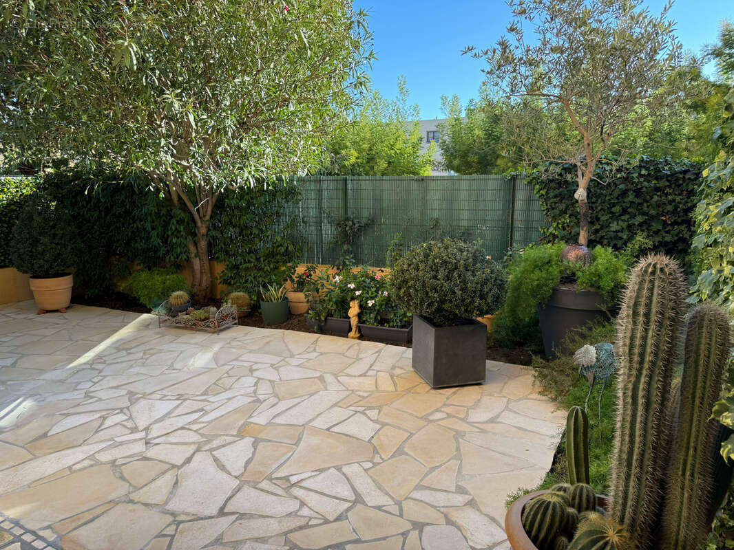 Appartement à MANDELIEU-LA-NAPOULE