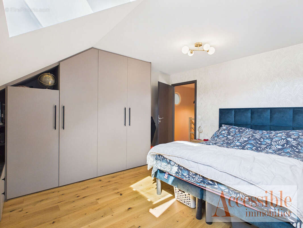Appartement - 4 pièce(s) - 91.48 m2 - photo 3