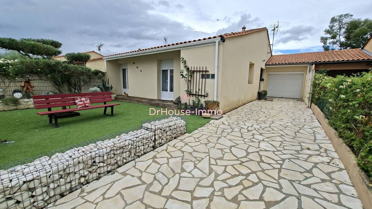 Maison à AMBARES-ET-LAGRAVE