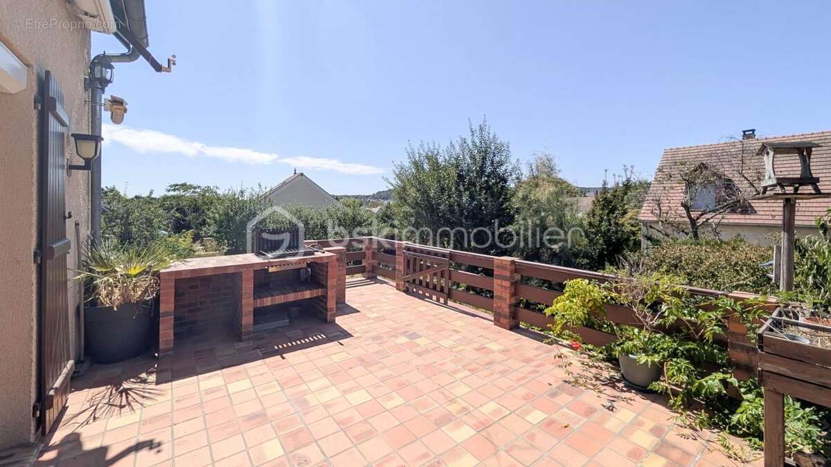 Maison familiale 4 chambres sous-sol total - ballainvilliers - photo 17