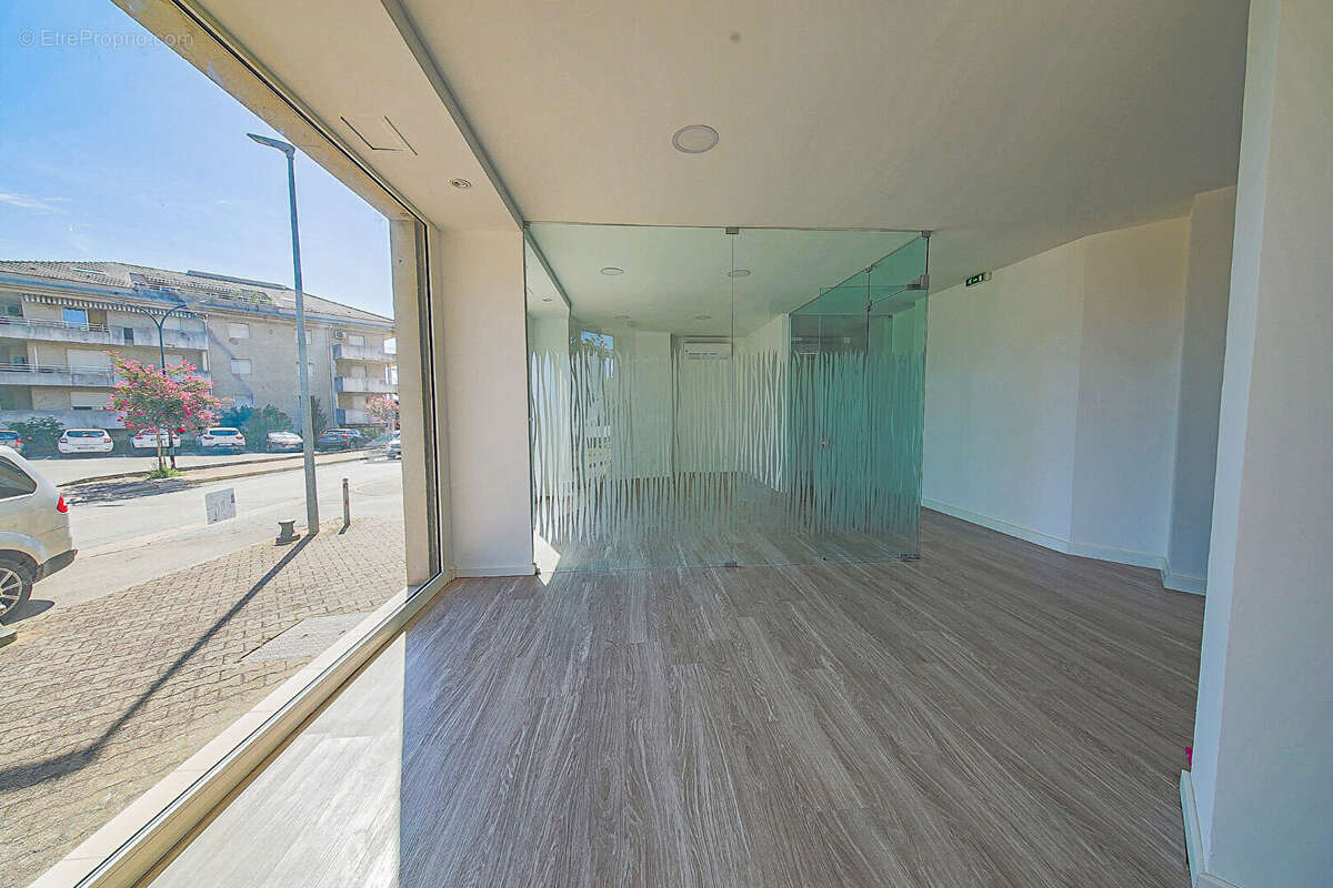 Commerce à PENTA-DI-CASINCA