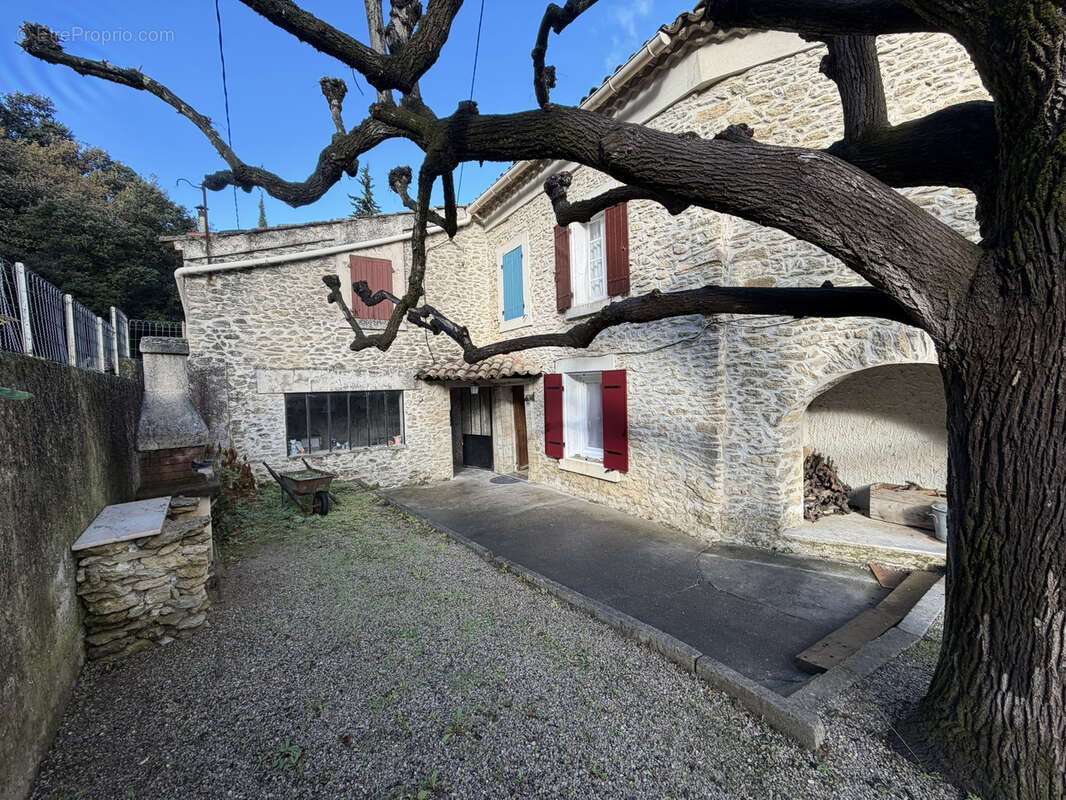 Maison à ENTRECHAUX