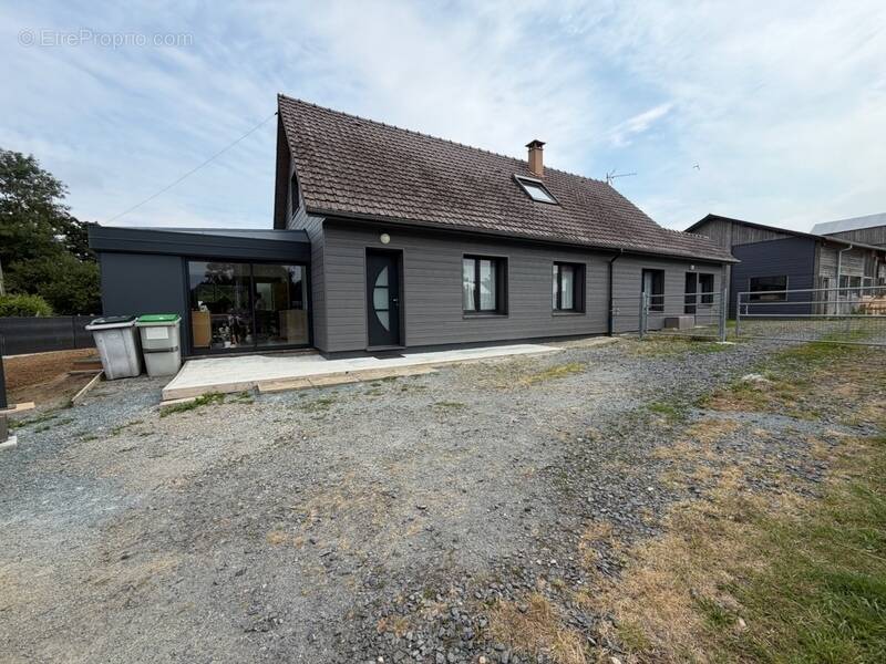 Maison à NAY