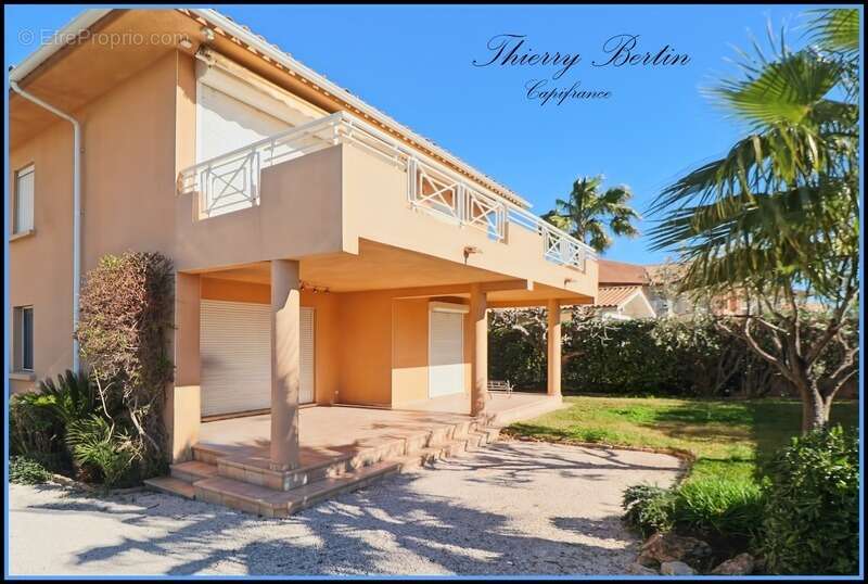 Appartement à FREJUS