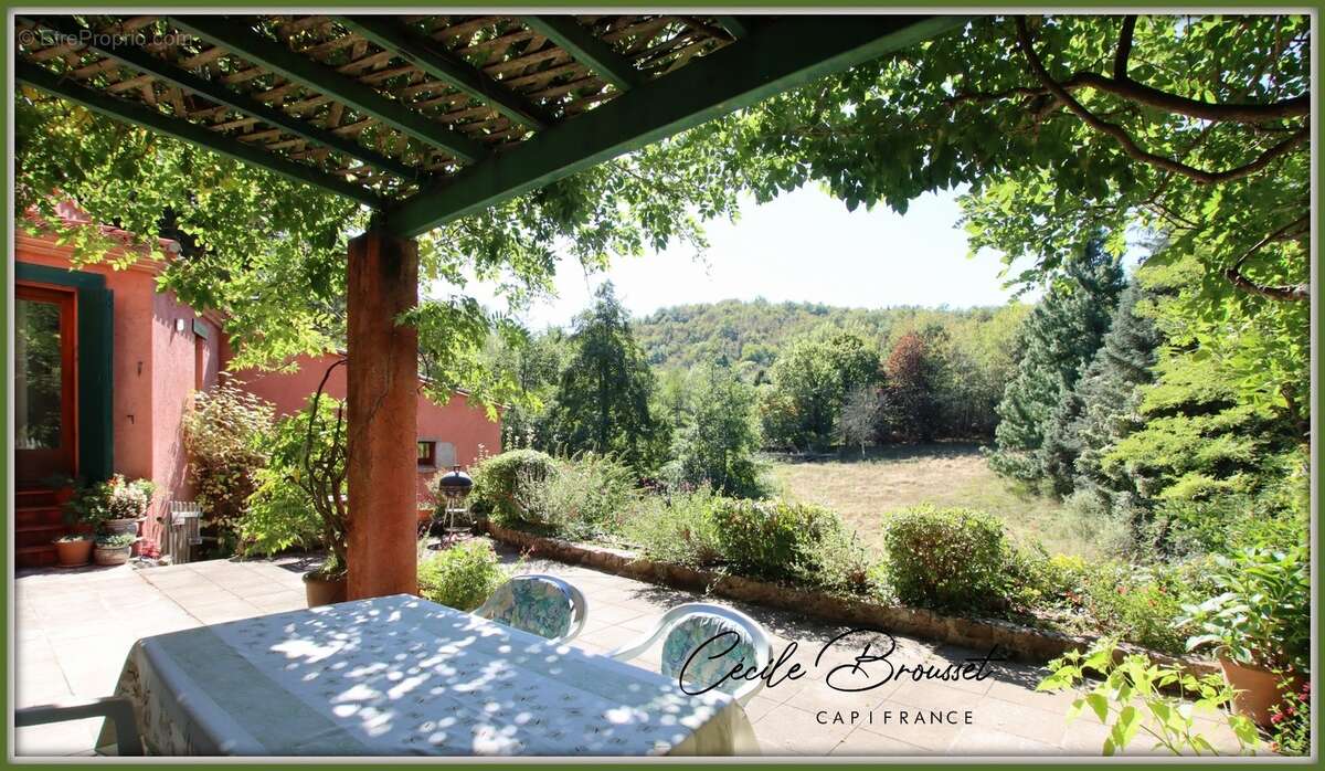 Propriete à vendre 10 pièces SAINT LAURENT DE CERDANS (66) - photo 5