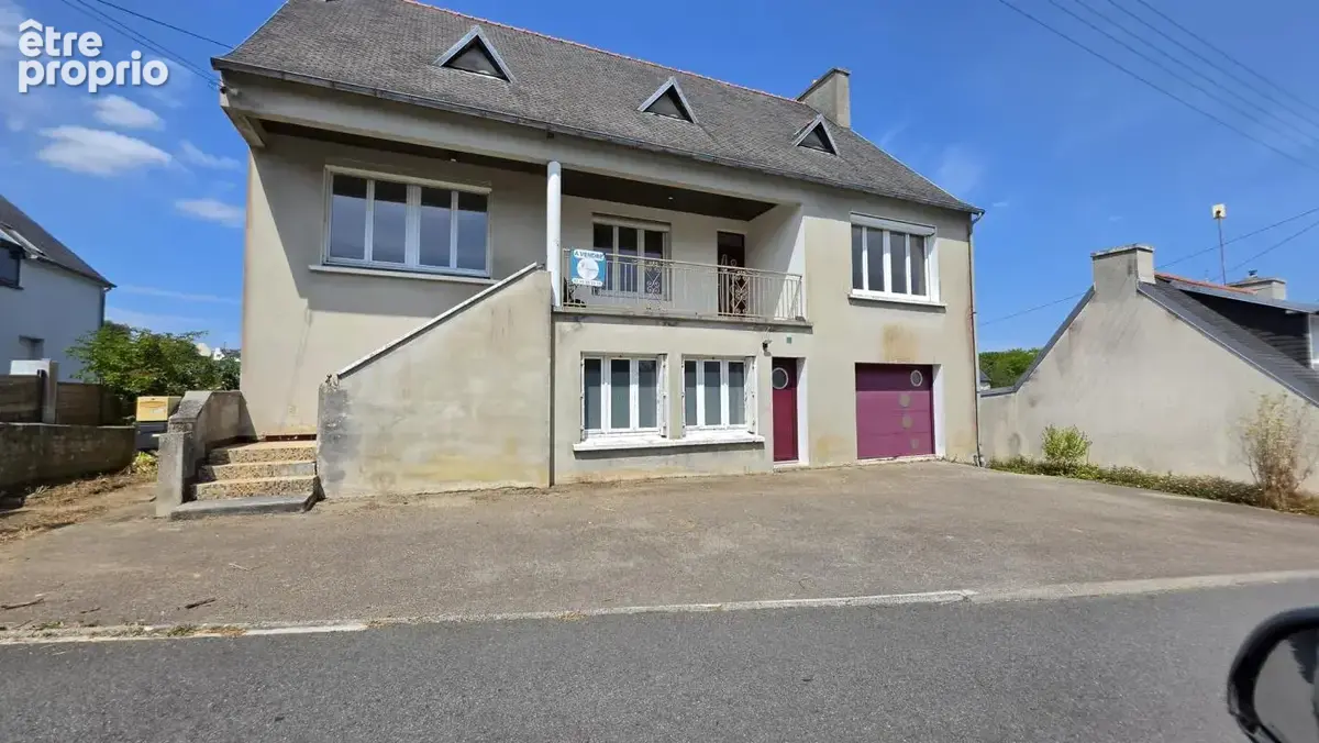 Maison avec deux appartements T4, jardin et garage   Fort po - photo 13